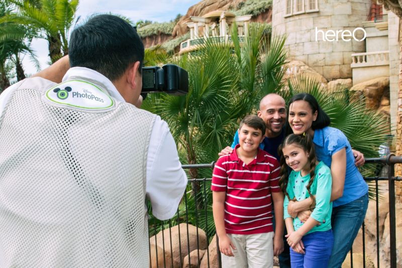 How do I get pictures taken at Disney World